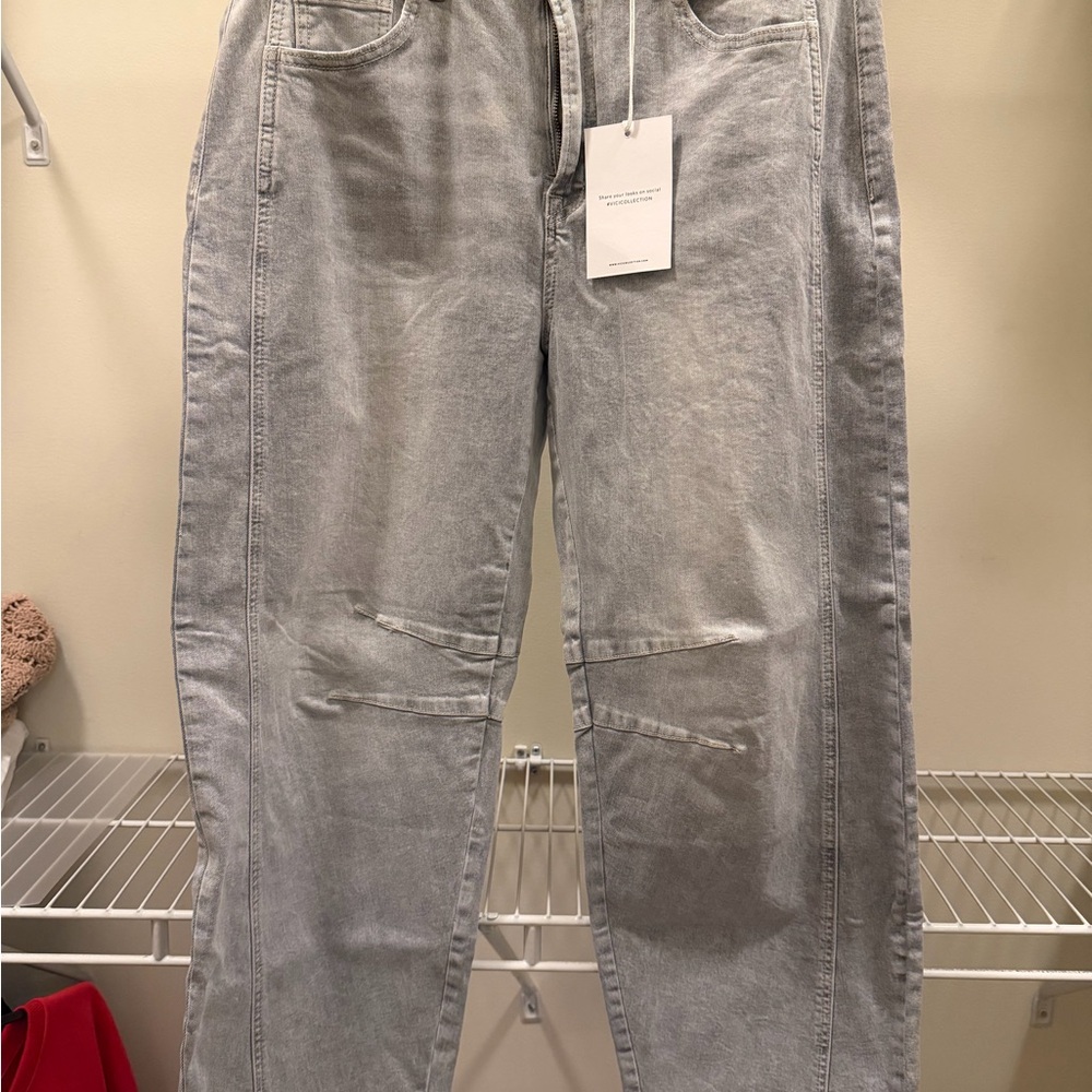 Vici Women's Light Gray Barrel Jeans